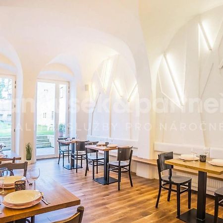 Penzion A Restaurace 14 Hostinne  Exterior photo