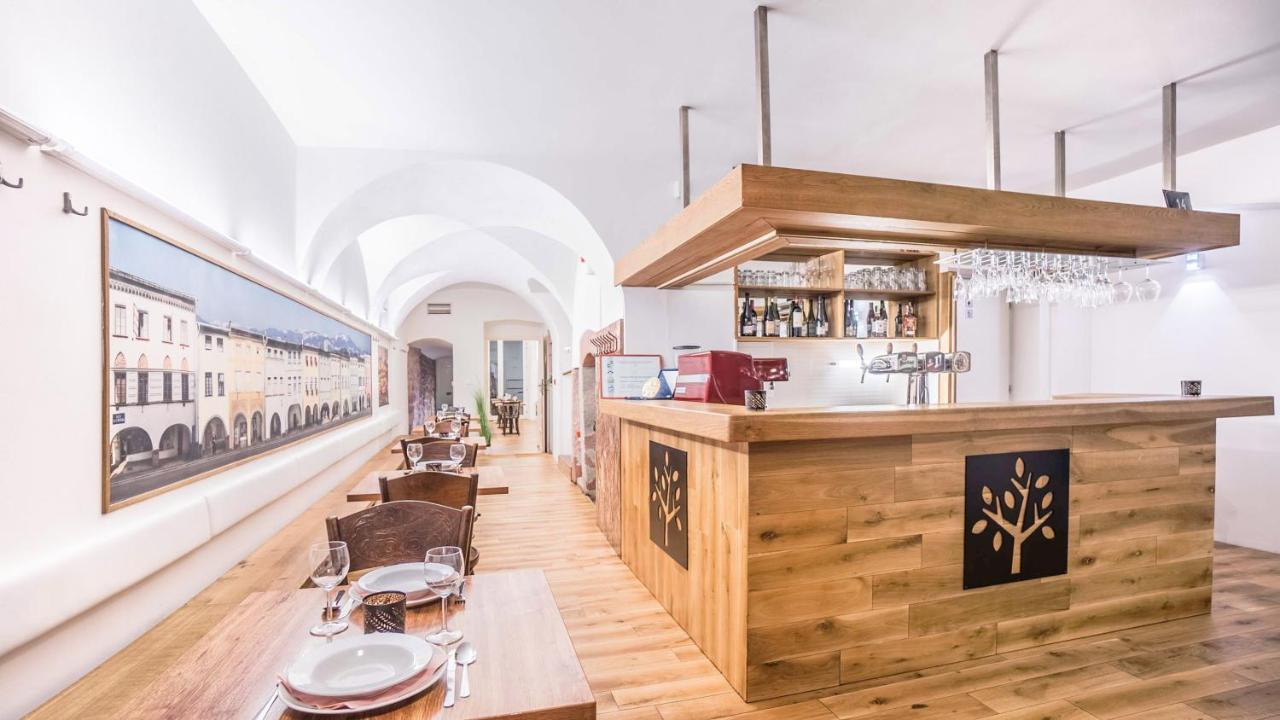Penzion A Restaurace 14 Hostinne  Exterior photo